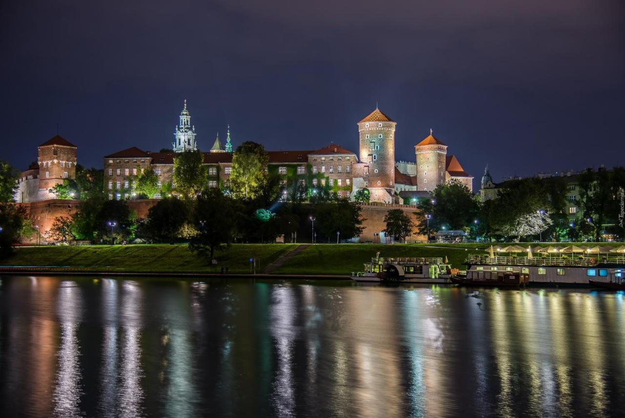 Art Apartment Krakow Bagian luar foto